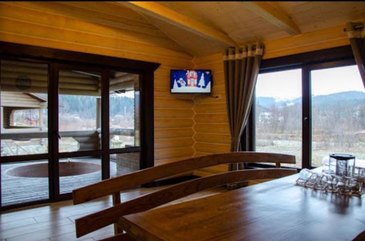 Bozhena Hotel Mykulychyn Bagian luar foto