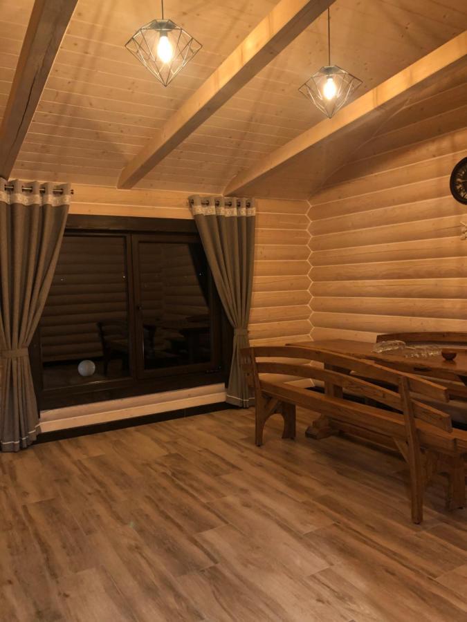 Bozhena Hotel Mykulychyn Bagian luar foto
